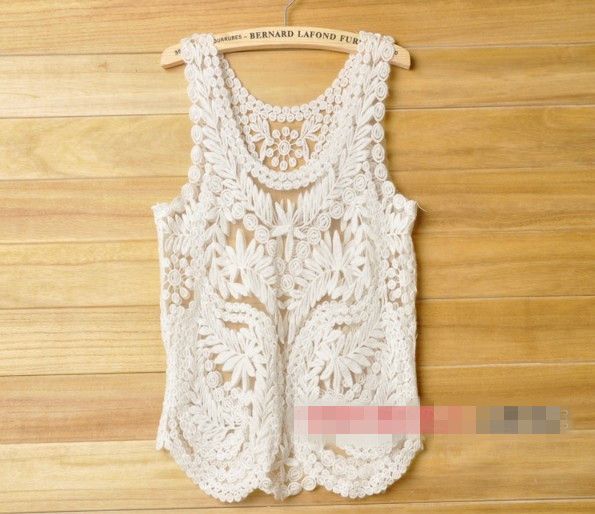 Blusa de Renda s/manga.